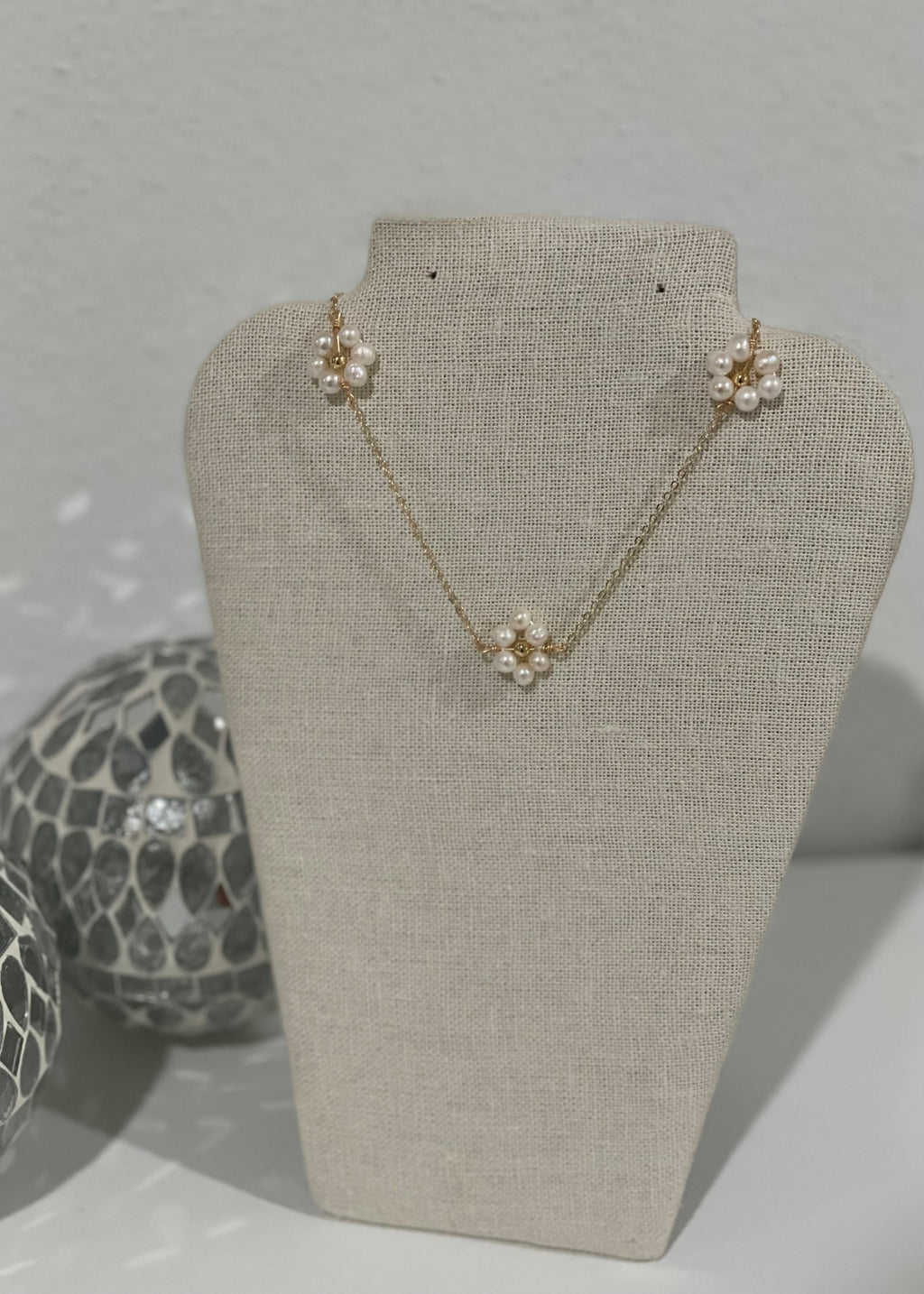 Pearls Flowers Necklace